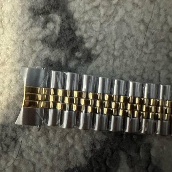 Silver and Gold Men's  42mm Watch band - Picture 1 of 4